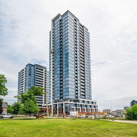 1Br Modern Condo - King Bed And Stunning City View Kitchener Exterior foto