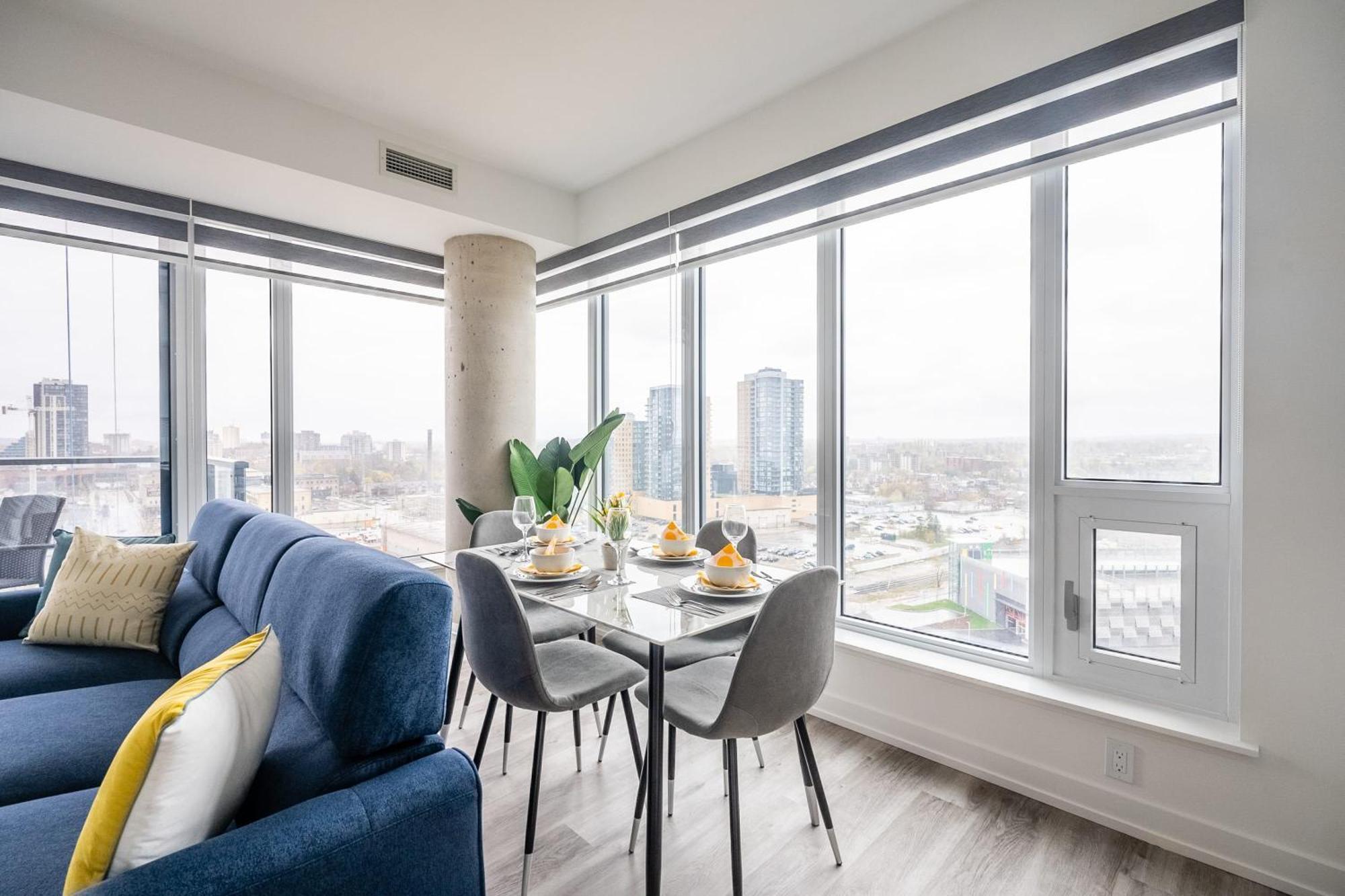 1Br Modern Condo - King Bed And Stunning City View Kitchener Exterior foto